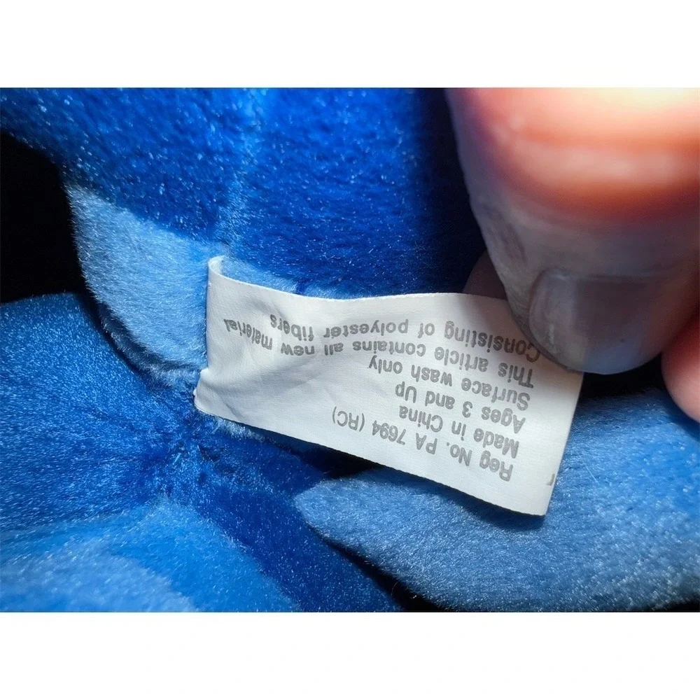 Duke Blue‎ Devils Mascot Plush Blue w/ Cape Sound Button 12